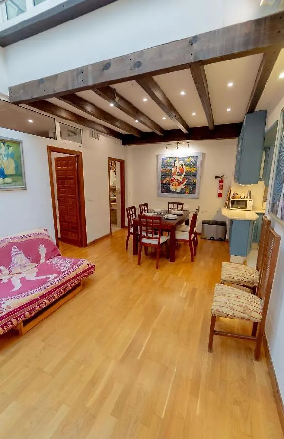 La Piramide Apartment Seville 0*,