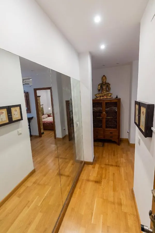 La Piramide Apartment Seville