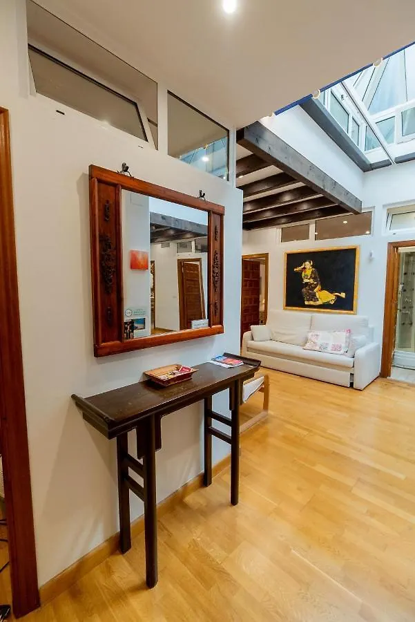 La Piramide Apartment Seville